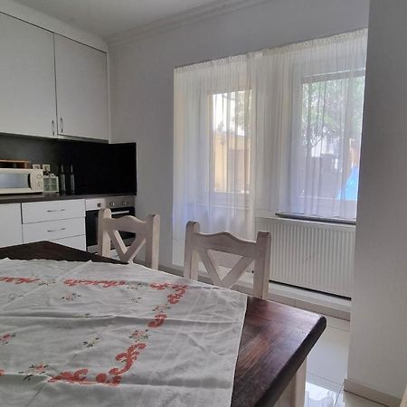 Spacious Apartment In City Center Bratislava Ngoại thất bức ảnh
