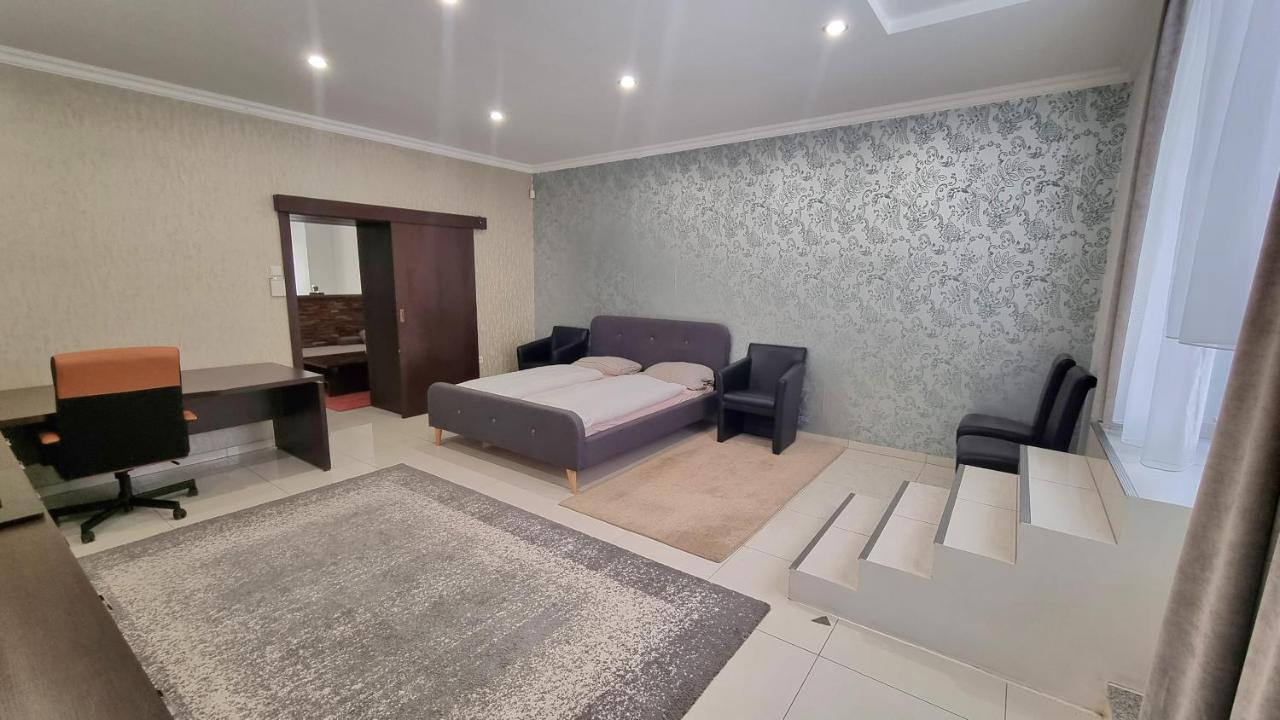 Spacious Apartment In City Center Bratislava Ngoại thất bức ảnh