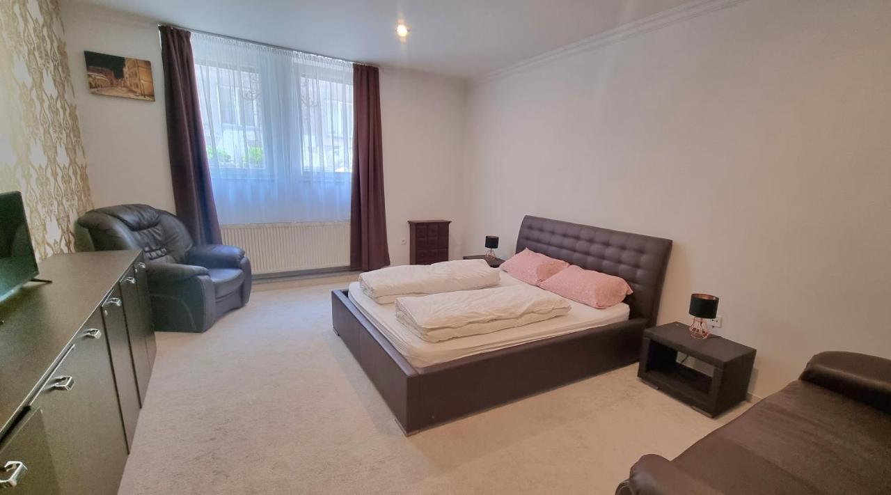 Spacious Apartment In City Center Bratislava Ngoại thất bức ảnh
