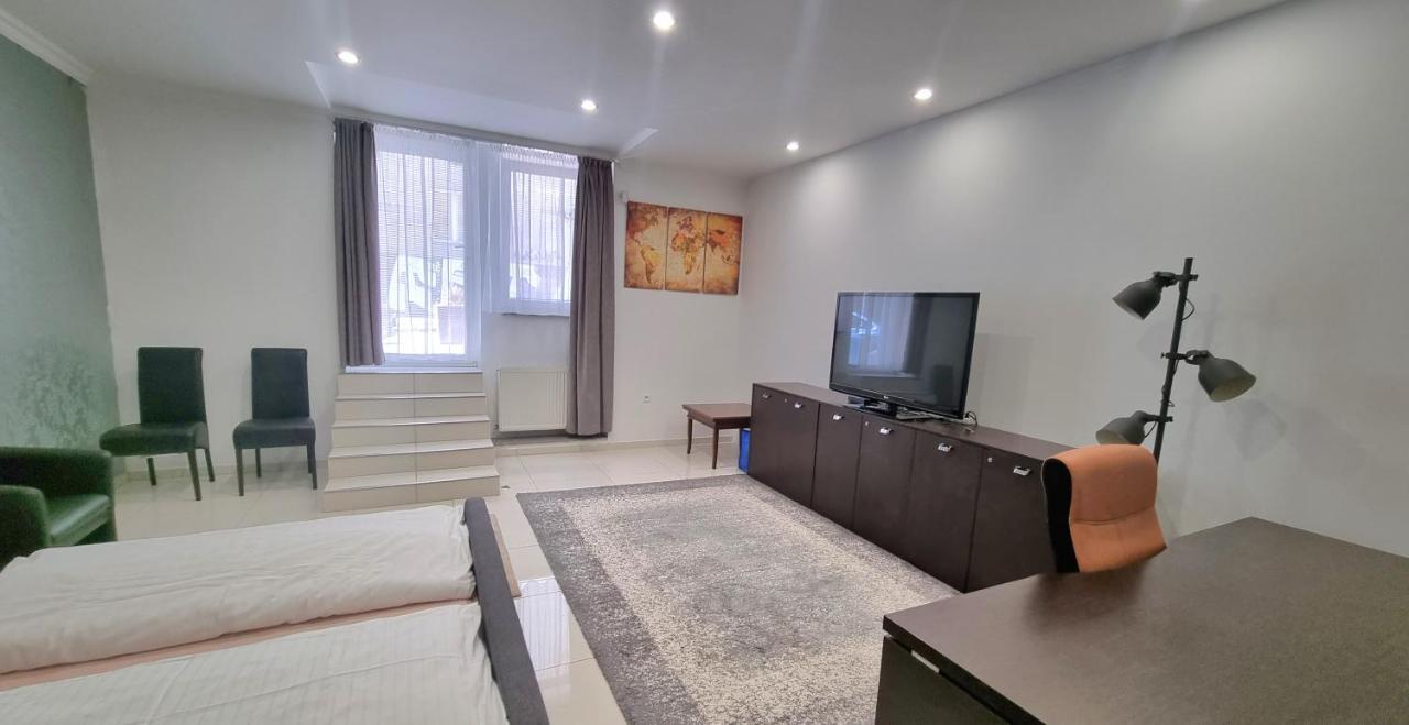 Spacious Apartment In City Center Bratislava Ngoại thất bức ảnh